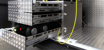 ZADNÍ PRACOVIŠTĚ VESTAVBY